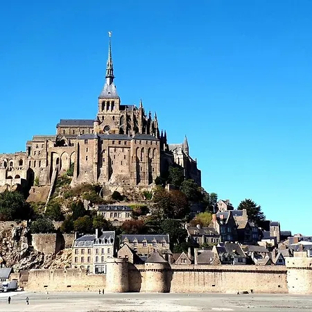 L' Anpeg, Dans Le Cotentin Jusqu'a 8 Personnes