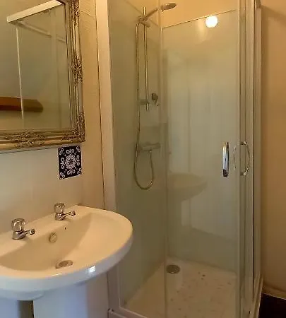 L' Anpeg, Dans Le Cotentin Jusqu'a 8 Personnes * Besneville