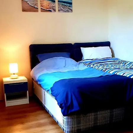 L' Anpeg, Dans Le Cotentin Jusqu'a 8 Personnes *