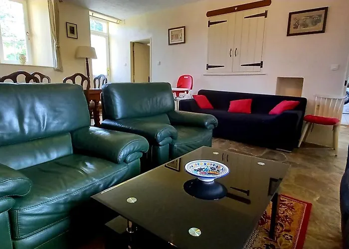 L' Anpeg, Dans Le Cotentin Jusqu'a 8 Personnes Besneville